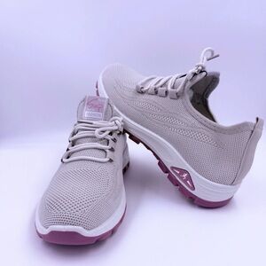 8.5 Women's Beige Pink Casual Sneakers Lightweight Breathable
Mesh Walking Shoes